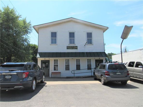 206 W 3rd St, Mount Carmel, PA 17851
